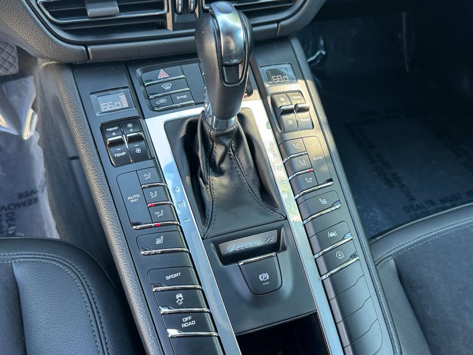 2020 Porsche Macan