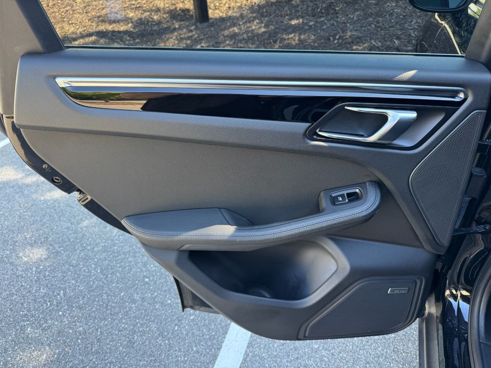 2020 Porsche Macan