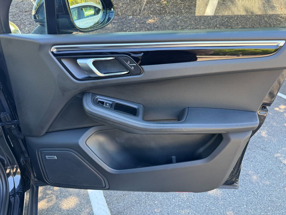 2020 Porsche Macan