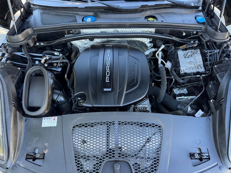 2020 Porsche Macan