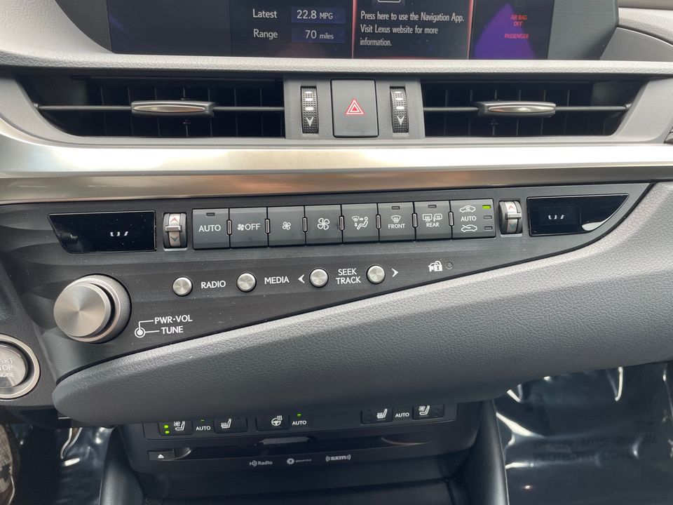 2021 Lexus ES