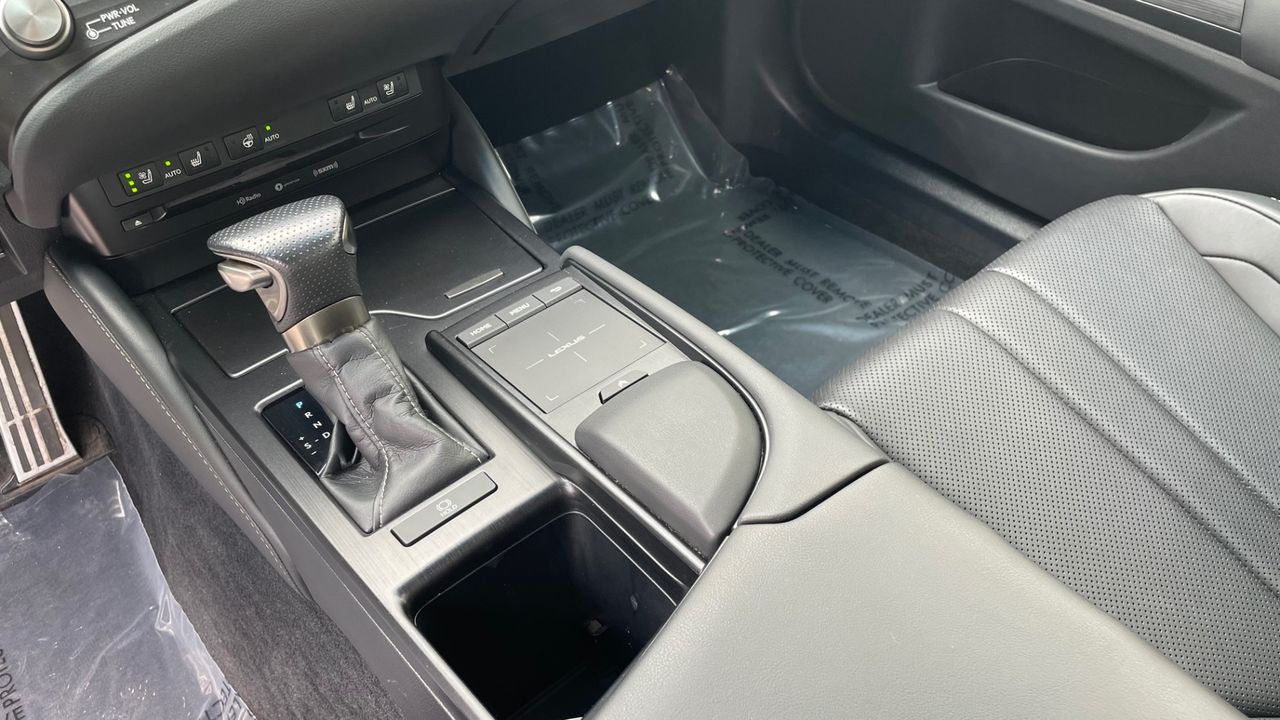 2021 Lexus ES