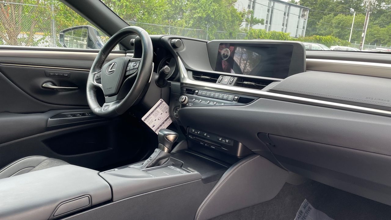 2021 Lexus ES