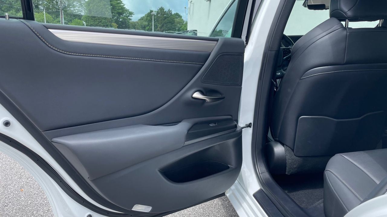 2021 Lexus ES