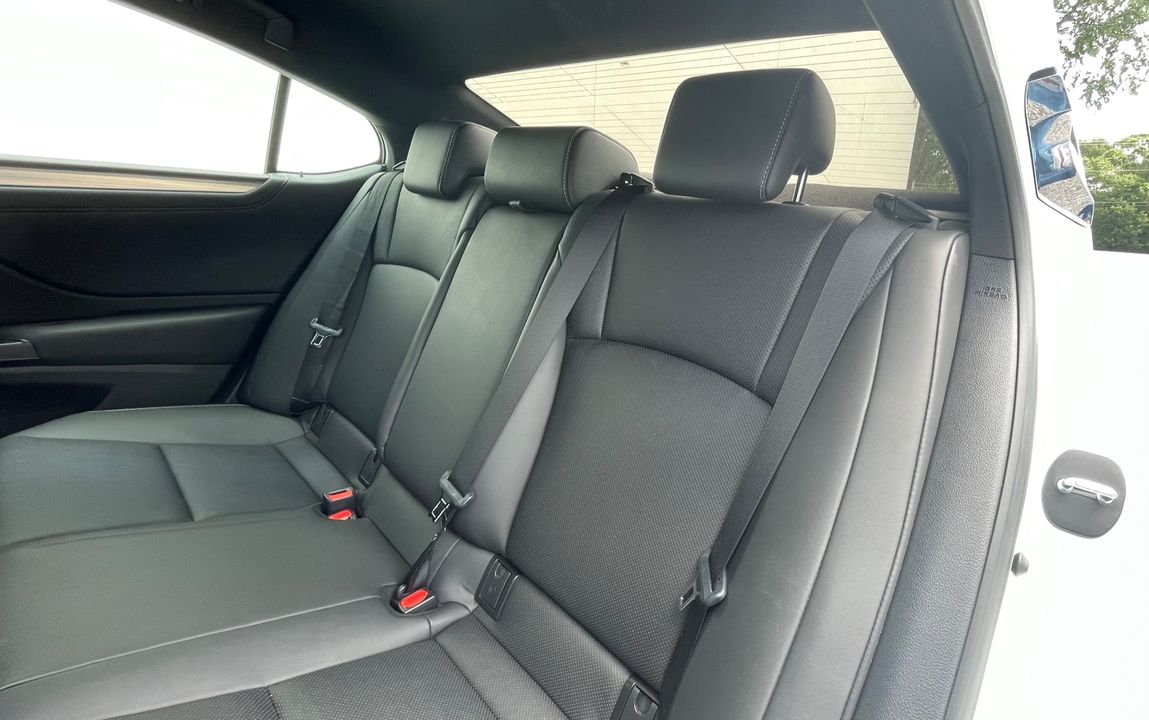 2021 Lexus ES