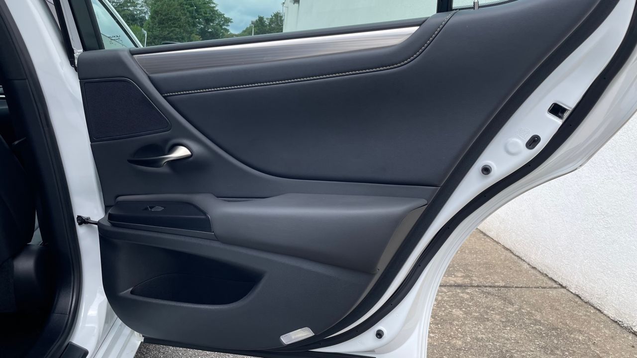 2021 Lexus ES