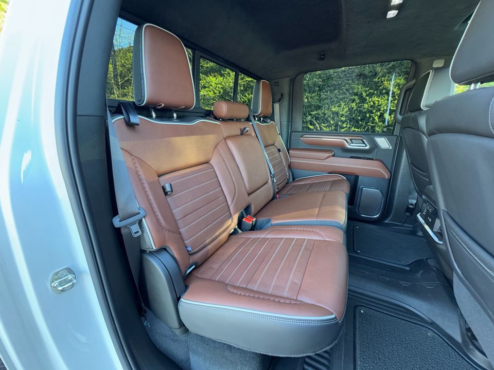 2024 GMC Sierra 3500HD Denali Ultimate
