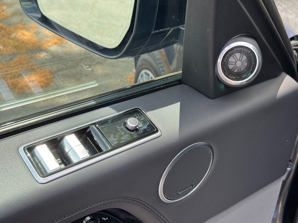 2020 Land Rover Range Rover P525 HSE LWB
