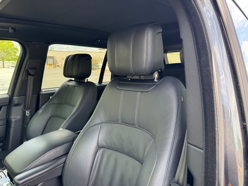 2020 Land Rover Range Rover P525 HSE LWB