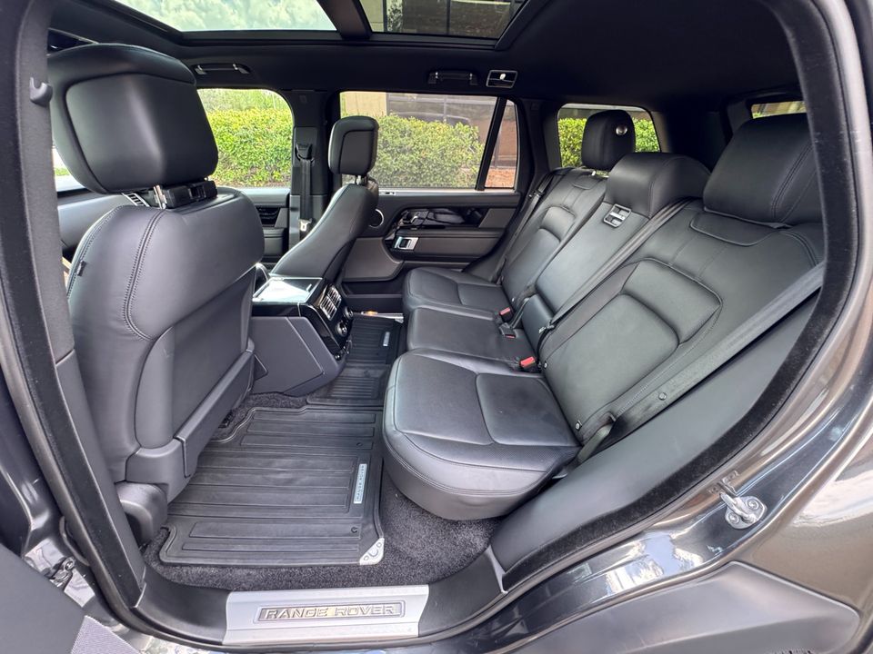 2020 Land Rover Range Rover P525 HSE LWB
