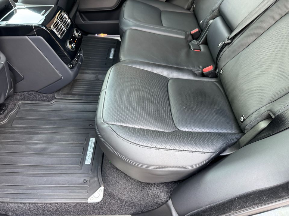 2020 Land Rover Range Rover P525 HSE LWB
