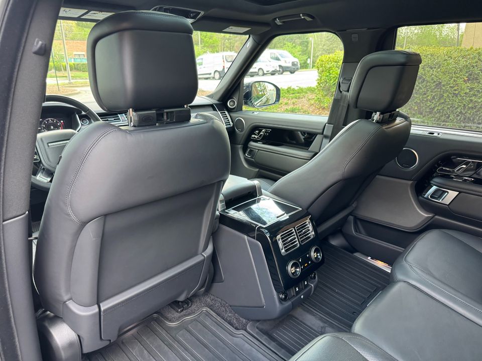 2020 Land Rover Range Rover P525 HSE LWB
