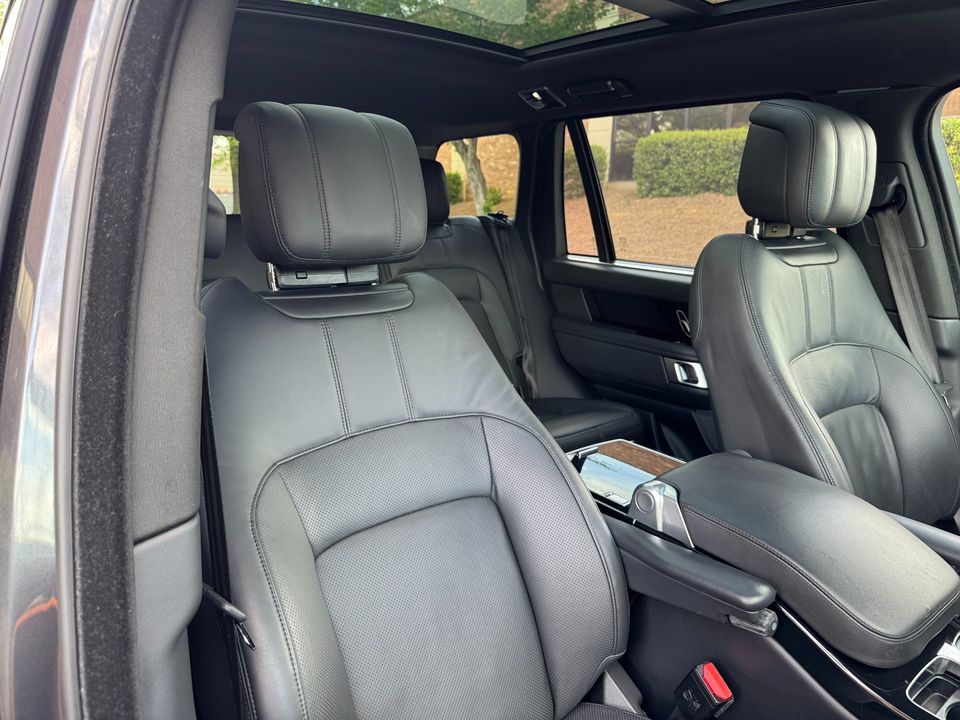 2020 Land Rover Range Rover P525 HSE LWB