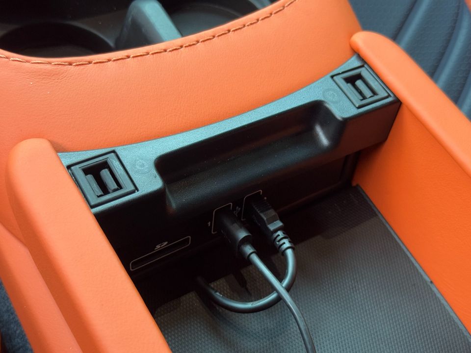 2023 Aston Martin Vantage V12