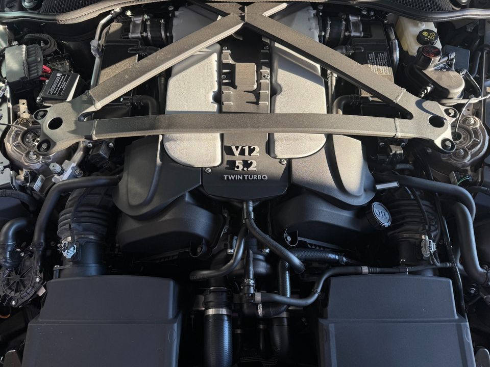 2023 Aston Martin Vantage V12
