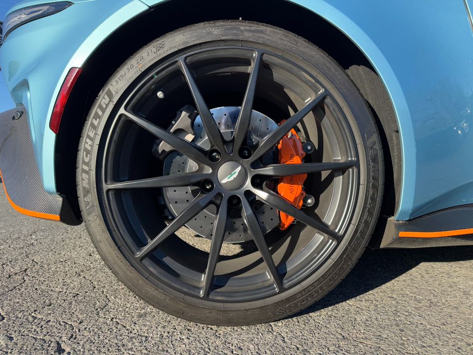 2023 Aston Martin Vantage V12