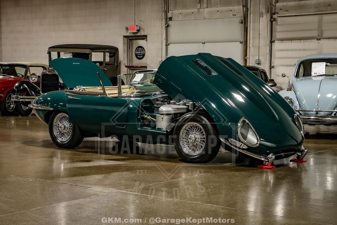 1964 Jaguar E-Type Roadster