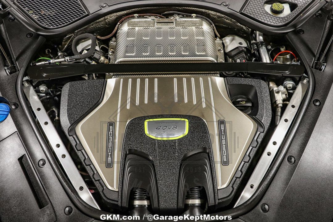 2020 Porsche Panamera Turbo S E-Hybrid