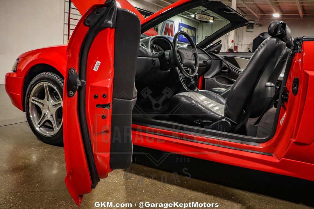 1999 Ford Mustang