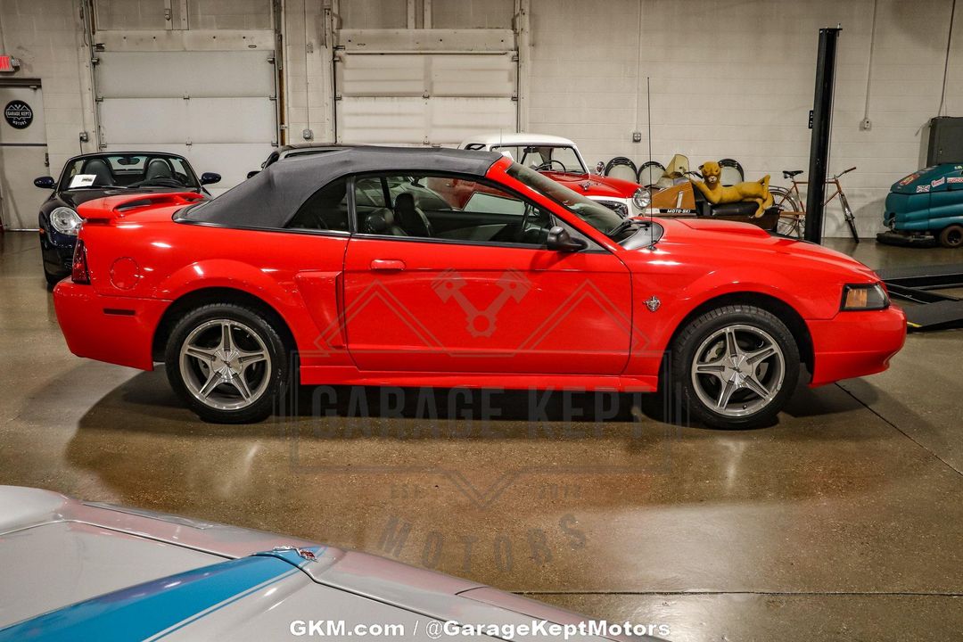 1999 Ford Mustang