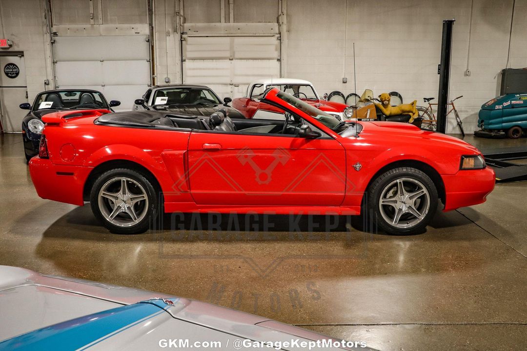 1999 Ford Mustang
