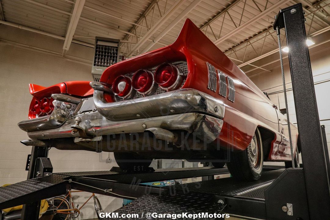 1960 Ford Thunderbird