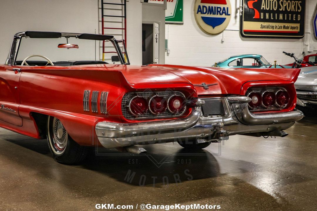 1960 Ford Thunderbird