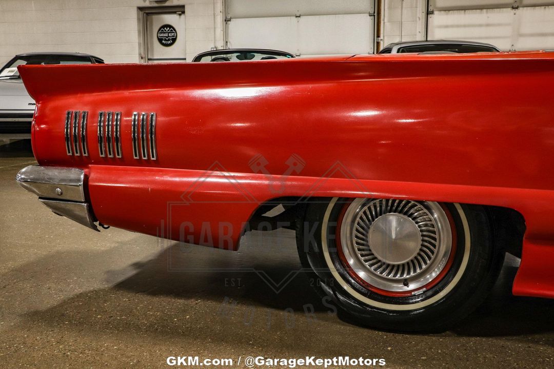 1960 Ford Thunderbird