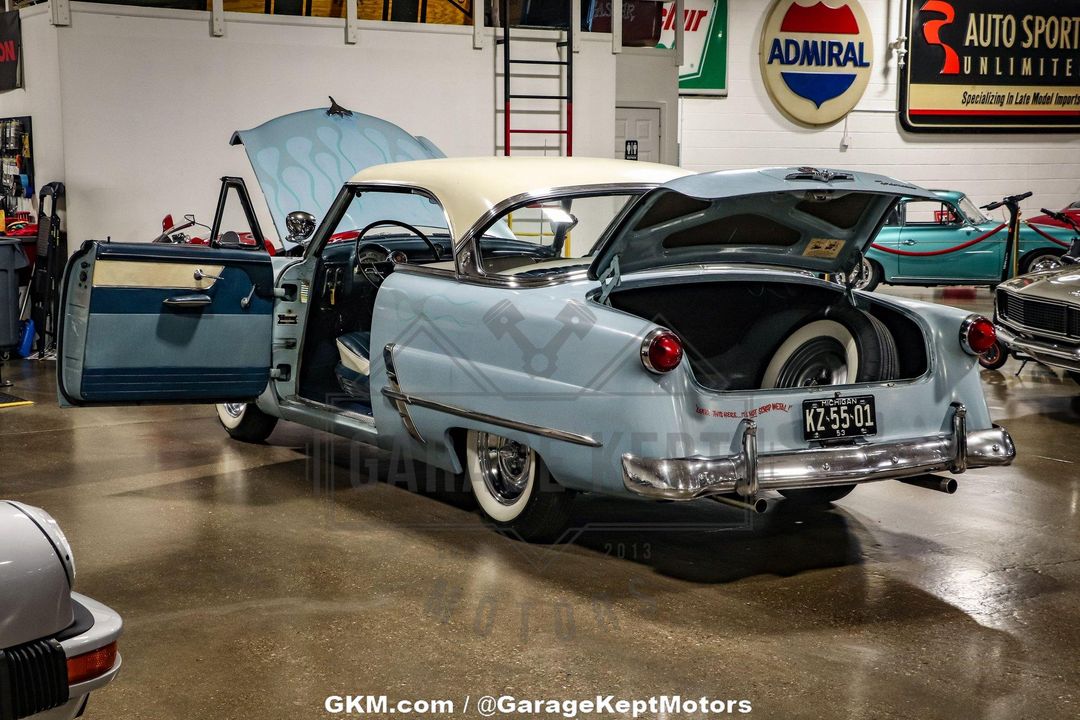 1953 Ford Crestline Victoria