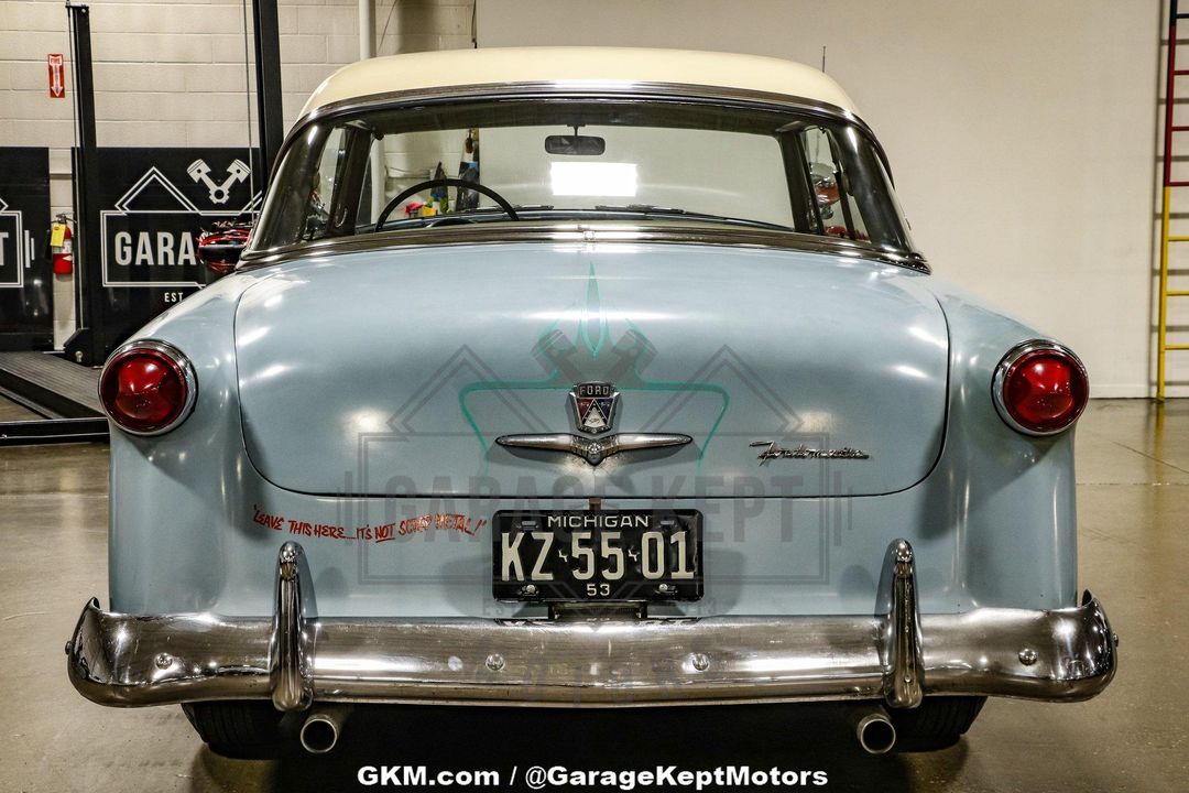 1953 Ford Crestline Victoria