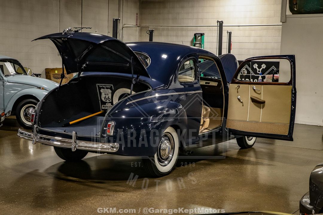 1941 Ford Super Deluxe