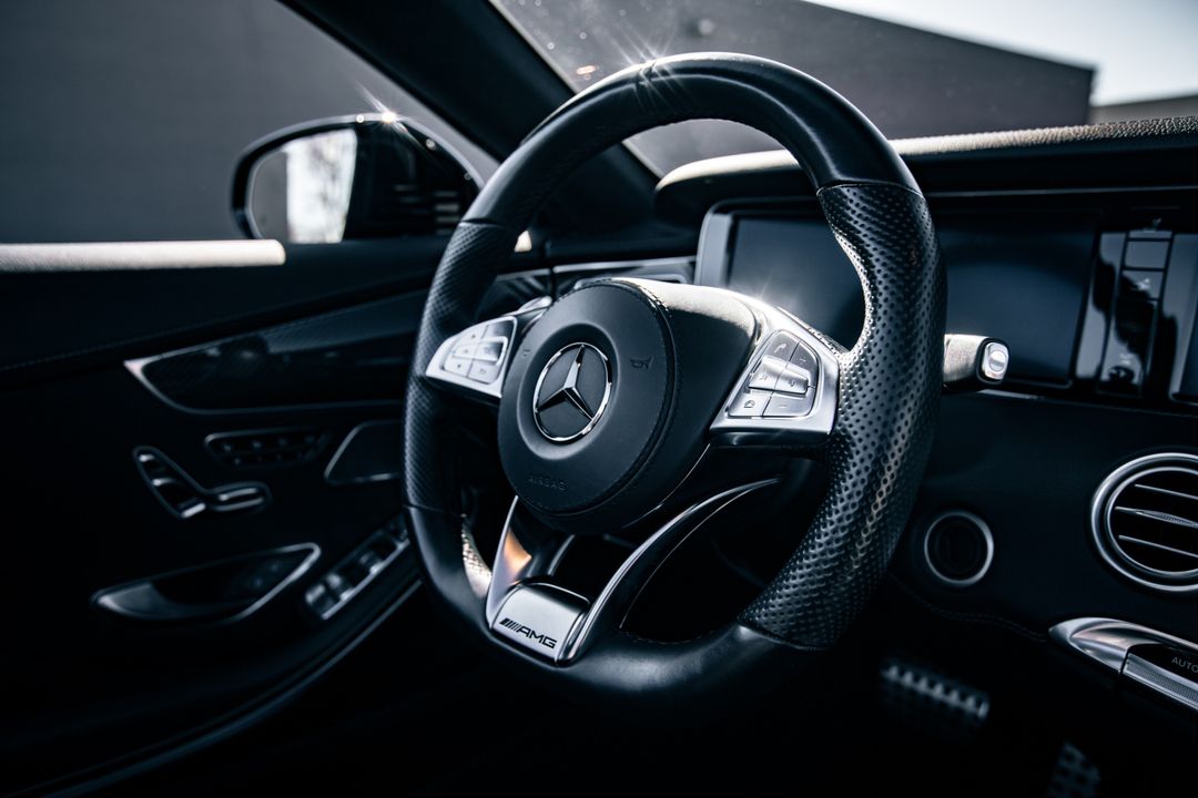 2017 Mercedes-Benz AMG S63