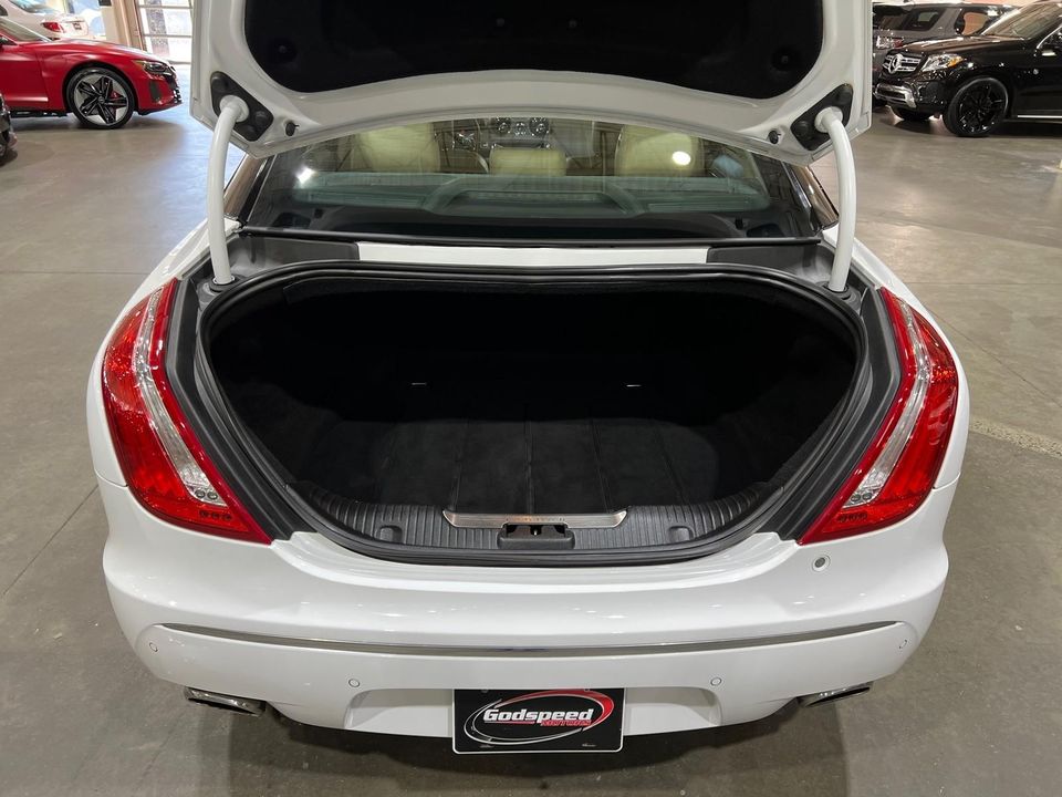 2012 Jaguar XJ
