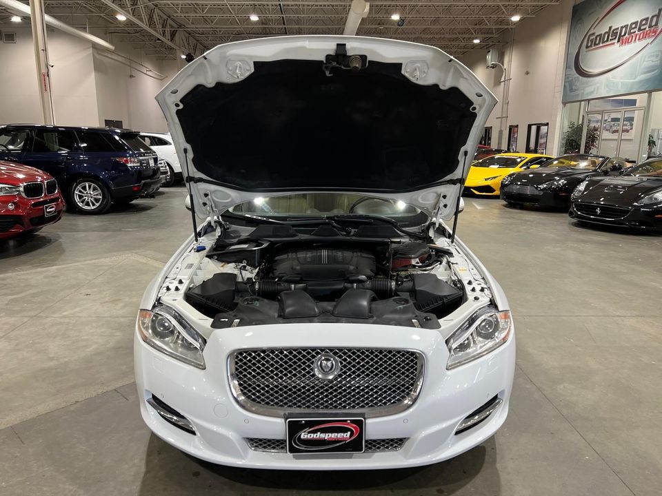 2012 Jaguar XJ