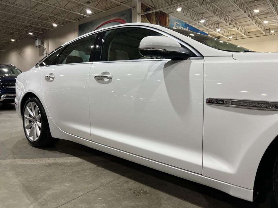 2012 Jaguar XJ