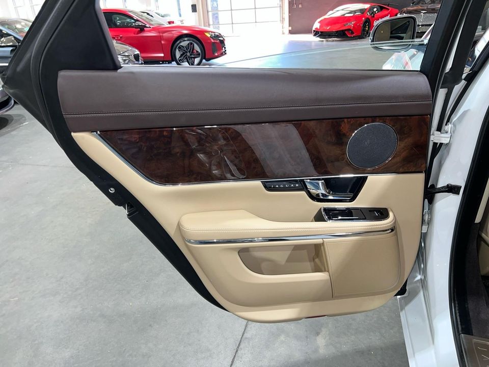 2012 Jaguar XJ