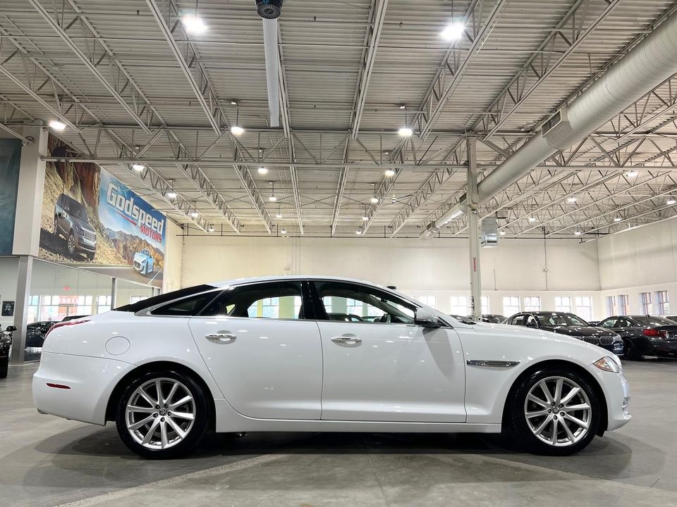 2012 Jaguar XJ