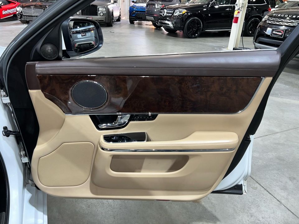 2012 Jaguar XJ