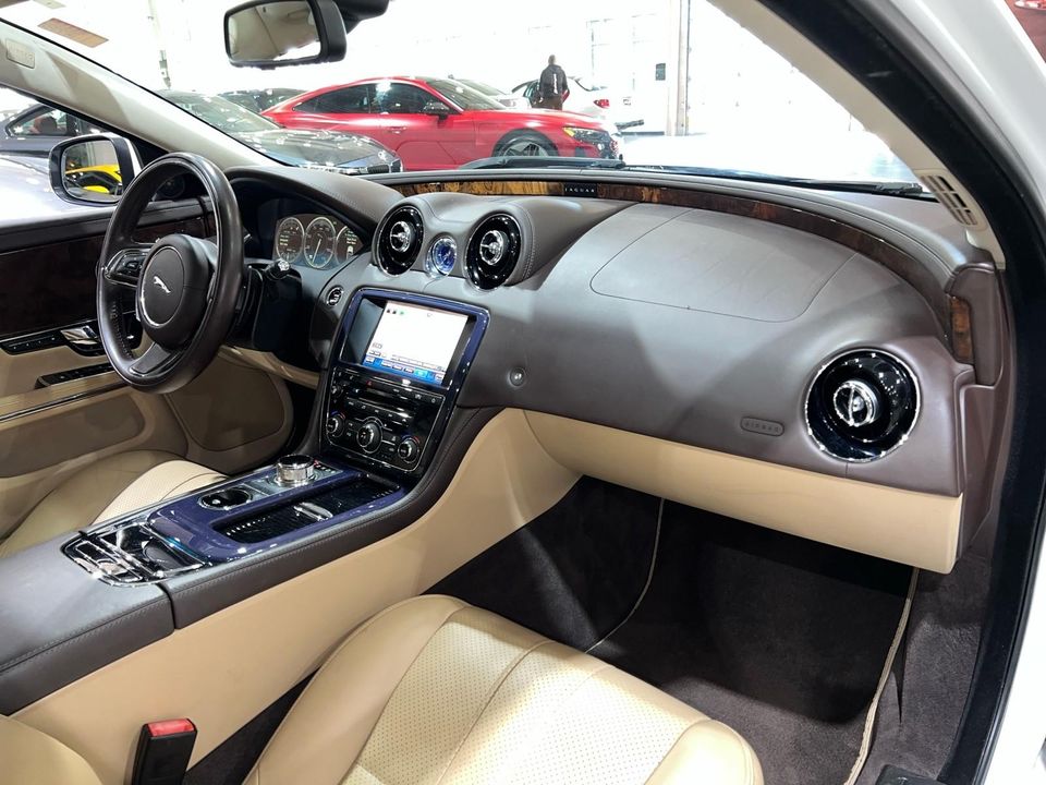 2012 Jaguar XJ