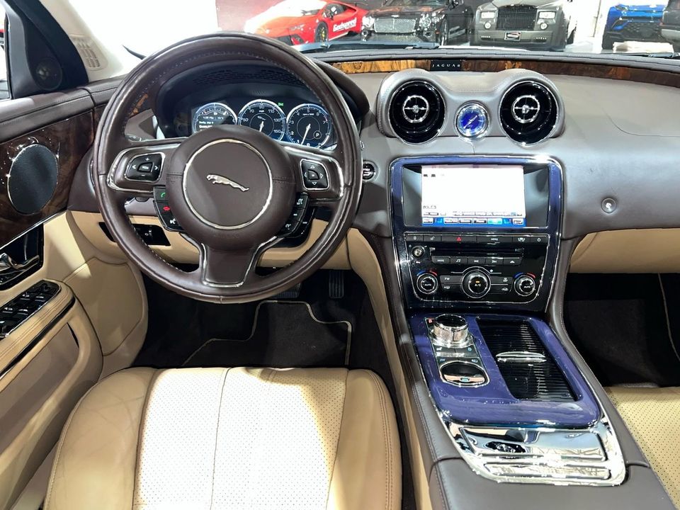 2012 Jaguar XJ