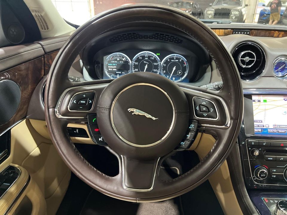 2012 Jaguar XJ