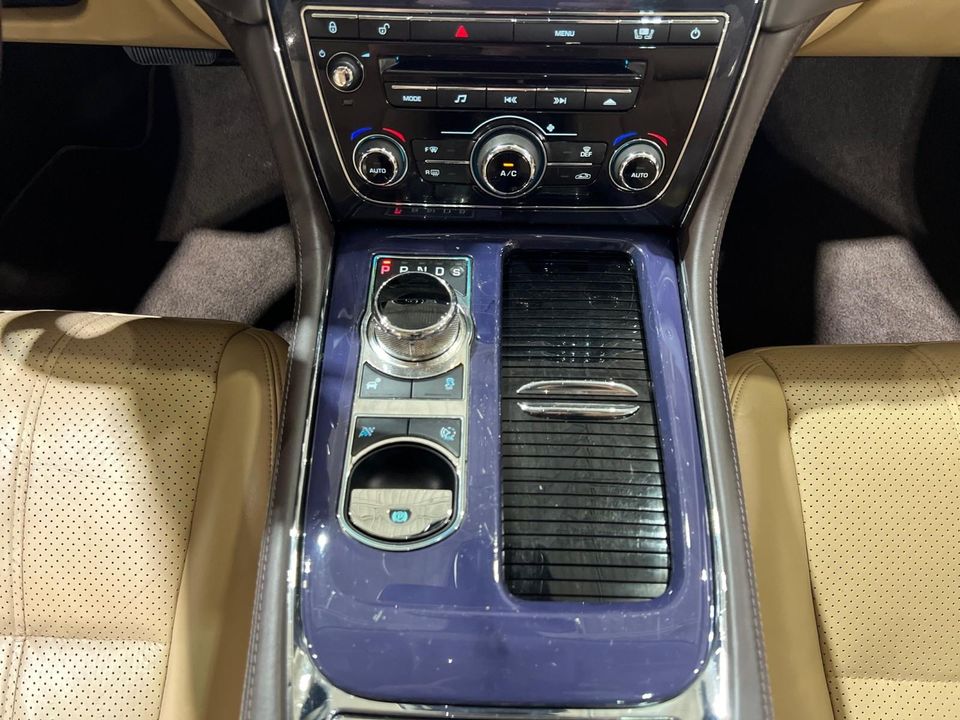 2012 Jaguar XJ