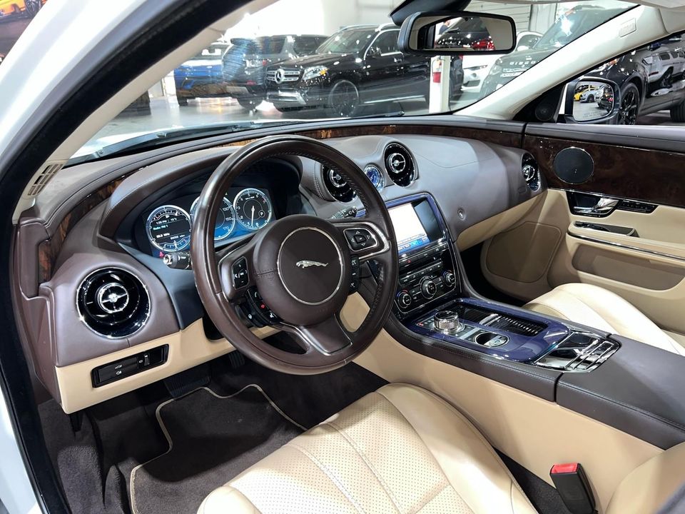 2012 Jaguar XJ