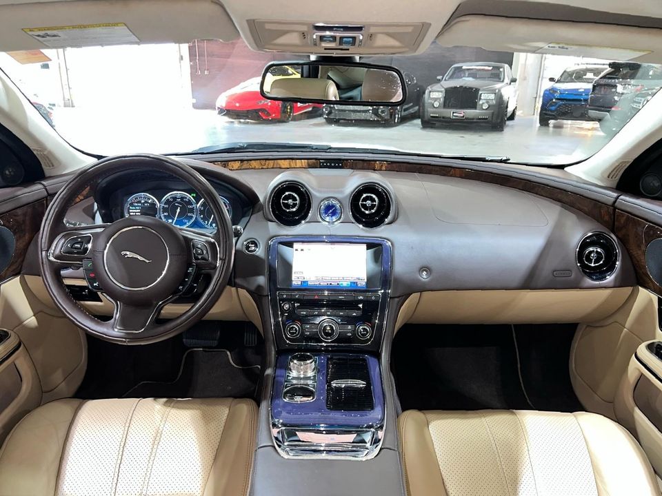2012 Jaguar XJ