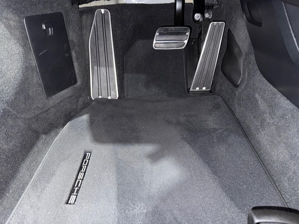 2018 Porsche 718 Cayman