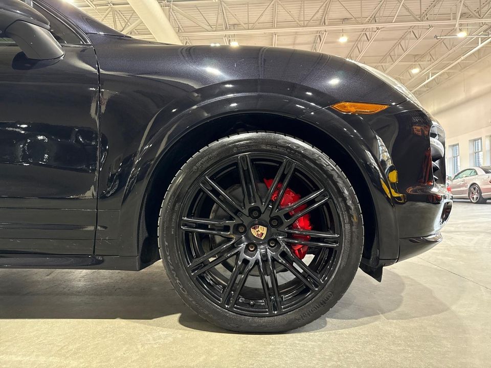 2014 Porsche Cayenne GTS