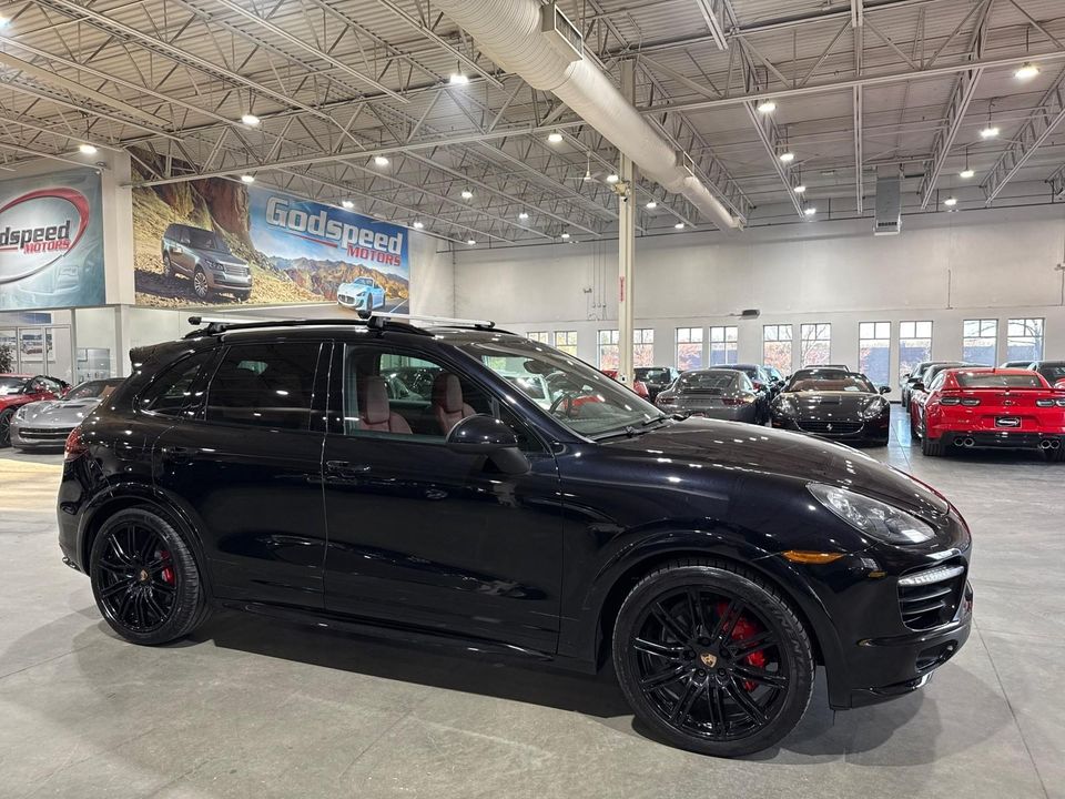2014 Porsche Cayenne GTS