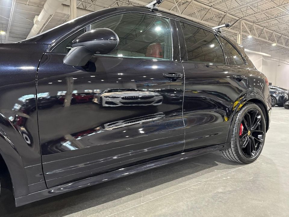 2014 Porsche Cayenne GTS