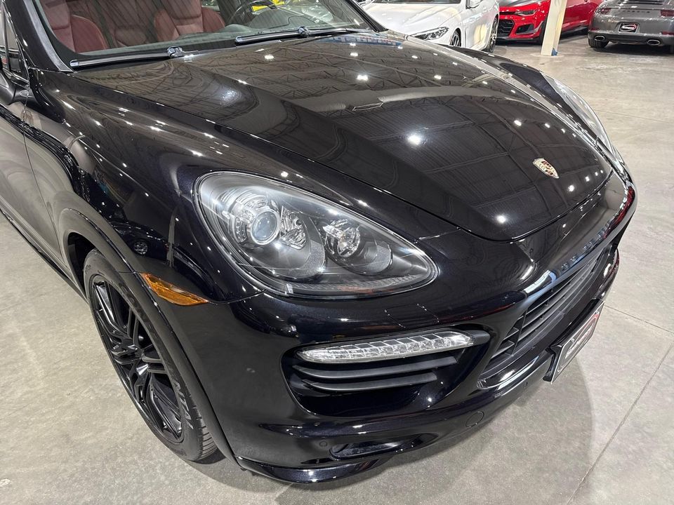 2014 Porsche Cayenne GTS