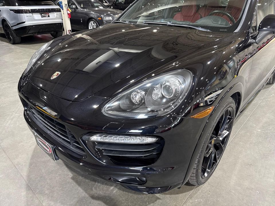 2014 Porsche Cayenne GTS